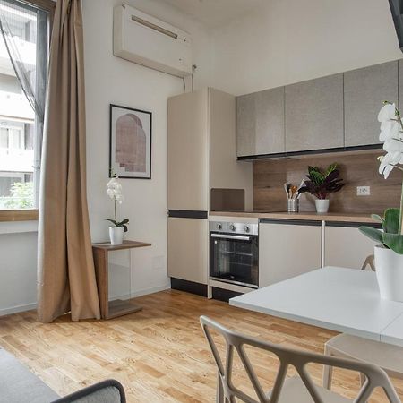 Joivy Chic Studio, Easy Access To Centre Milan Exterior photo