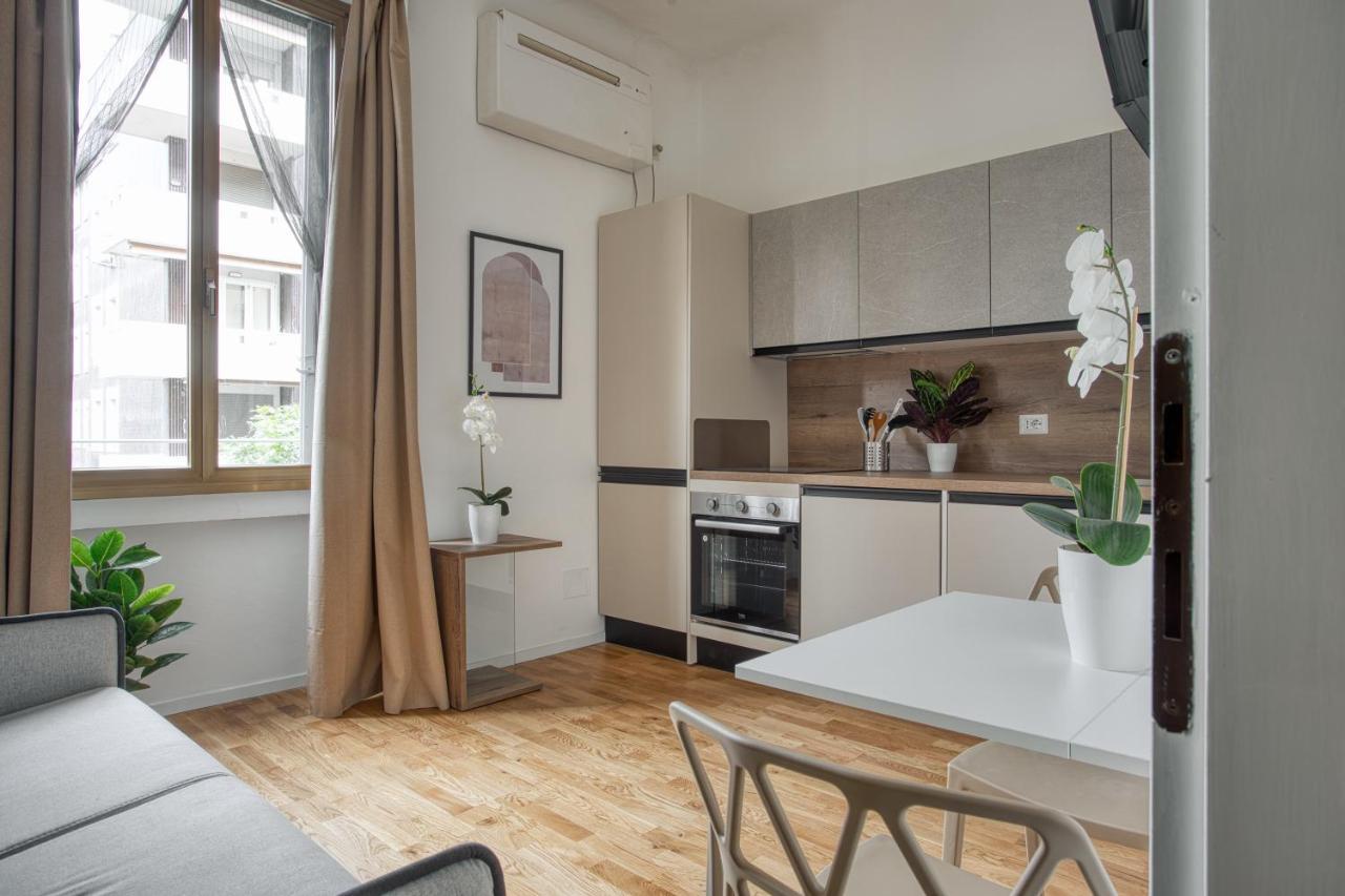 Joivy Chic Studio, Easy Access To Centre Milan Exterior photo