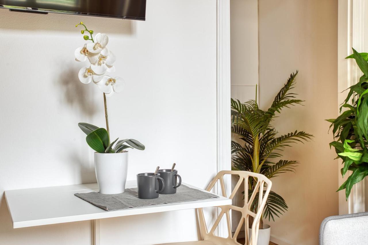 Joivy Chic Studio, Easy Access To Centre Milan Exterior photo